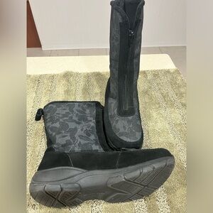 Lands End Women’s All Weather Insulated Winter Snow Boots Black Suede 10B